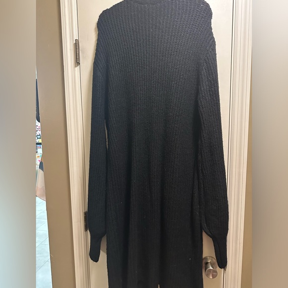 Long cardigan sweater with balloon sleeves. No boundaries new with tags size 2X. - Picture 4 of 5